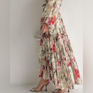 Chic Floral Long Sleeve Maxi Dress